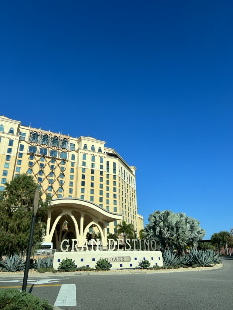 5 Reasons You Should Stay at Disney Coronado Resort Orlando